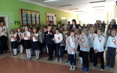 Wspólne odśpiewanie hymnu państwowego