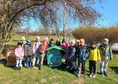 Warsztaty wielkanocne w Zalipiu, malowanie pisanek, zwiedzanie