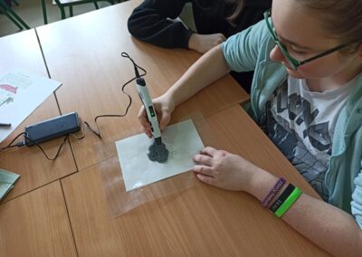 W związku z Światowym Dniem Wody w klasie 7 b odbyła się ciekawa lekcja – połączenie biologii i geografii.