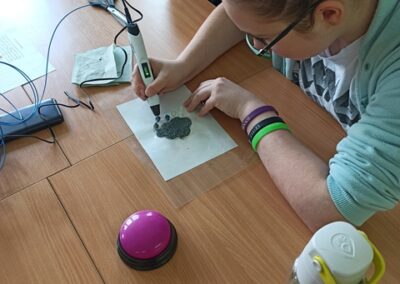 W związku z Światowym Dniem Wody w klasie 7 b odbyła się ciekawa lekcja – połączenie biologii i geografii.