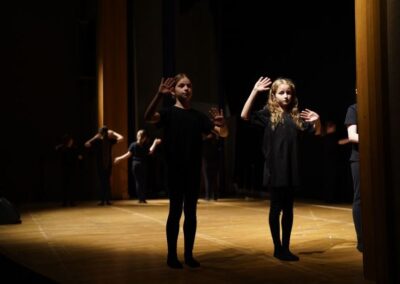 Grupa teatralna KAGAMI w ostatnim czasie brała udział w finale Festiwalu Małych Form Teatralnych KAROLek w Krakowie (jako jedna z pięciu grup wybranych spośród 25 zespołów z całej Polski) oraz w 11. Konfrontacjach Teatrów Dzieci i Młodzieży TEATRALNE LUSTRA w Brzesku.