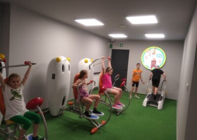 Sportowe zakończenie klasy trzeciej d extreme kids