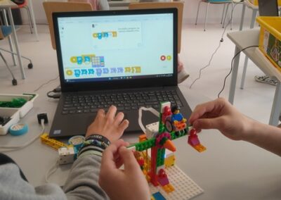zajęcia programowania w PAKT lego